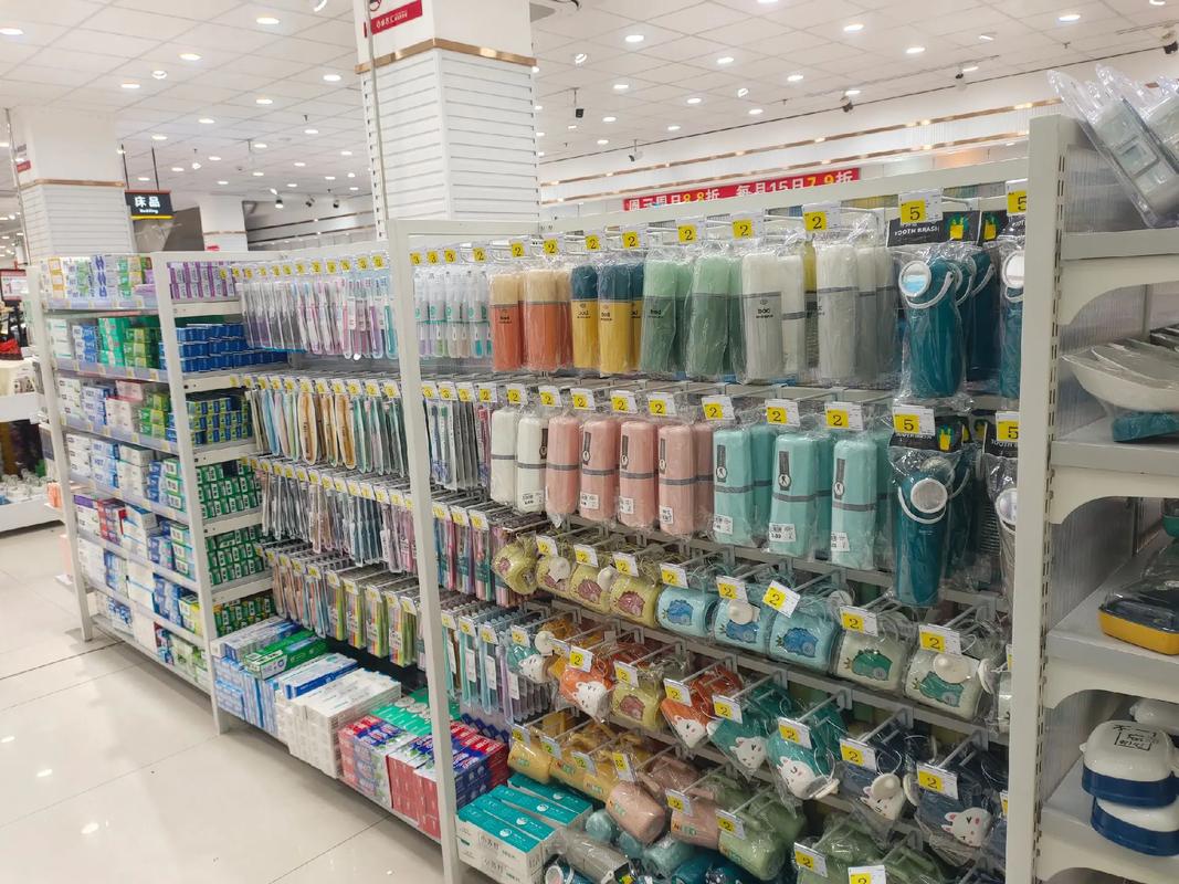 新城子卓衣匯服裝批發(fā)城煥新升級 日用百貨批發(fā)新篇章開啟